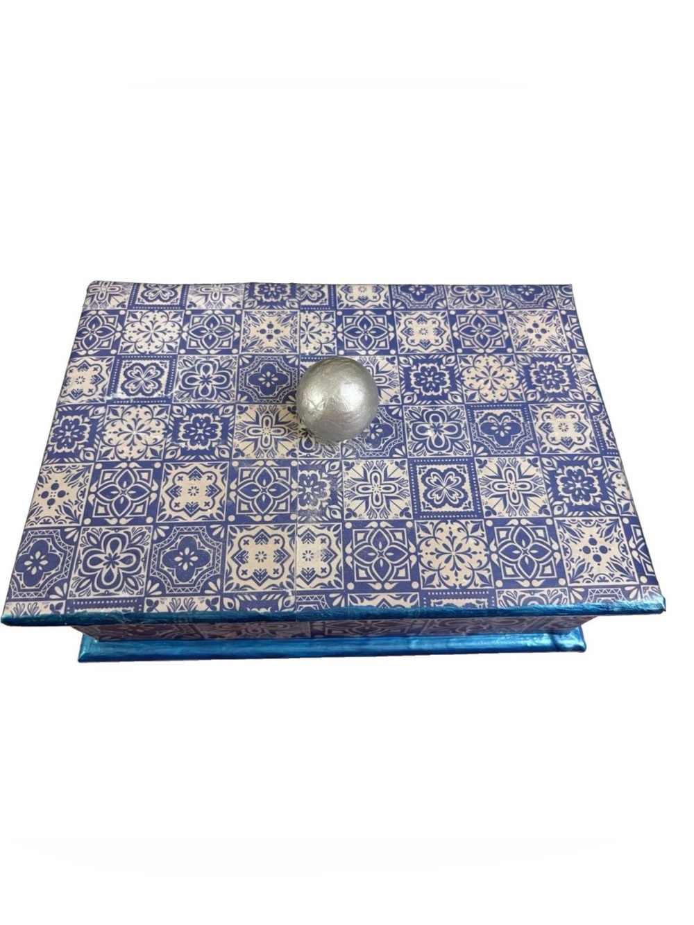 🔥🏷️Blue and White Tile Pattern Decorative Box 10x7x6